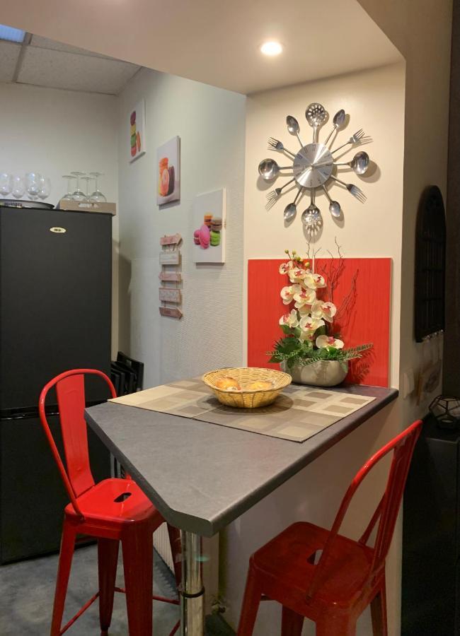 Appart Cosy Hypercentre Blois 5Mn Chateau Parking Voiture Velos Exterior foto